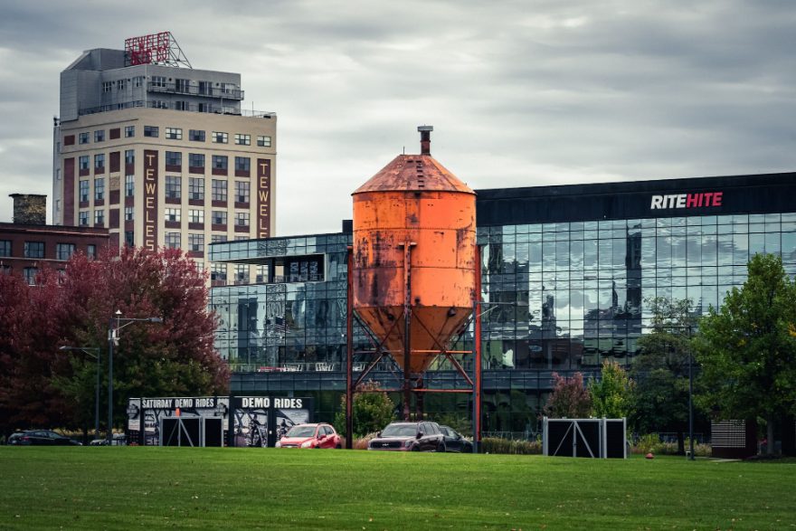 A real operating business: industrial headquarters on a city block